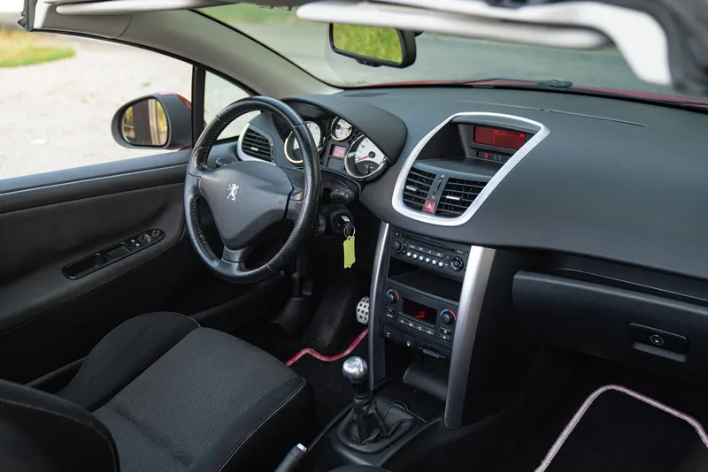 Peugeot 207 CC CABRIOLET 36