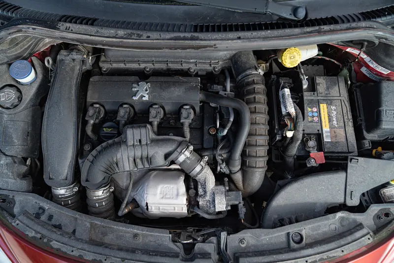 Peugeot 207 CC CABRIOLET 64
