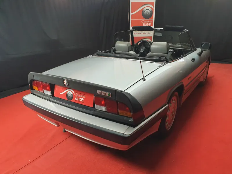 Alfa Romeo Spider 2.0 cc Quadrifoglio Verde 1986 certificata ASI con CRS 20
