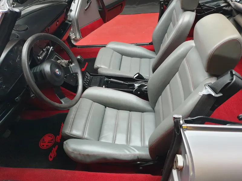 Alfa Romeo Spider 2.0 cc Quadrifoglio Verde 1986 certificata ASI con CRS 2