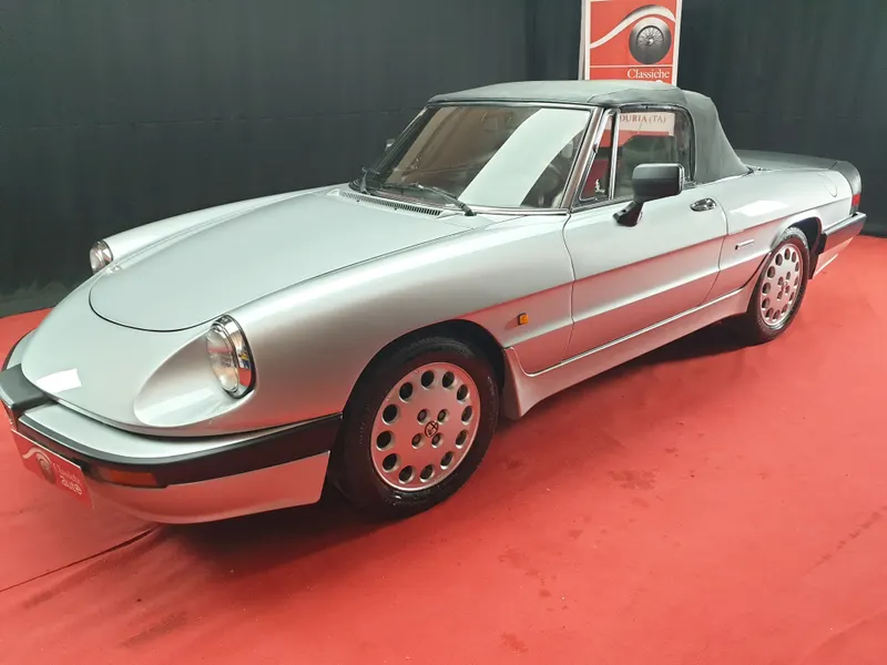 Alfa Romeo Spider 2.0 cc Quadrifoglio Verde 1986 certificata ASI con CRS 8