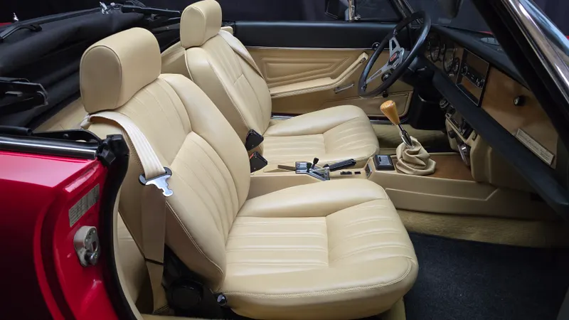 Fiat 124 Sport Spider Pininfarina 2.0 I. anno 1982 certificata ASI co 24