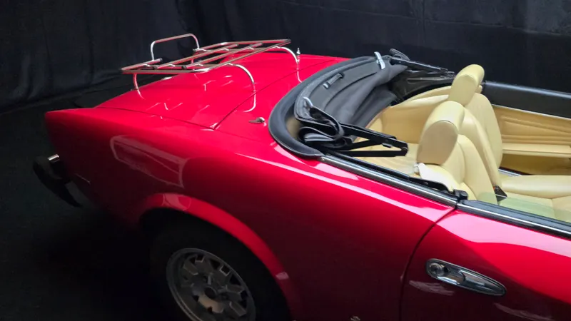 Fiat 124 Sport Spider Pininfarina 2.0 I. anno 1982 certificata ASI co 10
