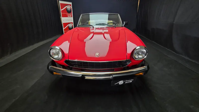 Fiat 124 Sport Spider Pininfarina 2.0 I. anno 1982 certificata ASI co 19