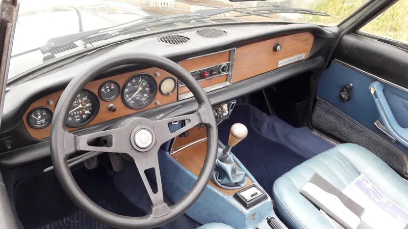 Fiat 124 Sport Spider Pininfarina 2.0 anno 1979 certificata ASI con C 10