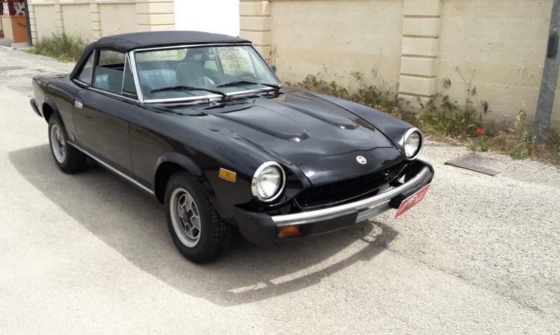 Fiat 124 Sport Spider Pininfarina 2.0 anno 1979 certificata ASI con C 7
