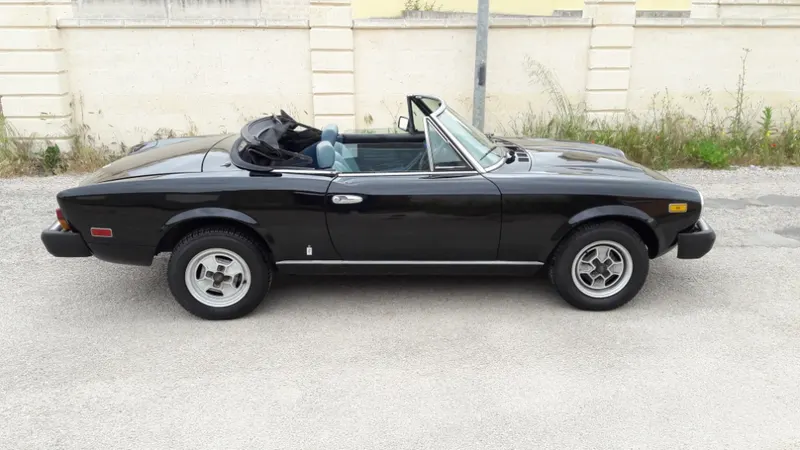 Fiat 124 Sport Spider Pininfarina 2.0 anno 1979 certificata ASI con C 2