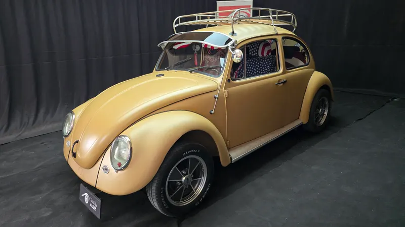 Volkswagen Maggiolone vetro piatto ASI anno 1975 28