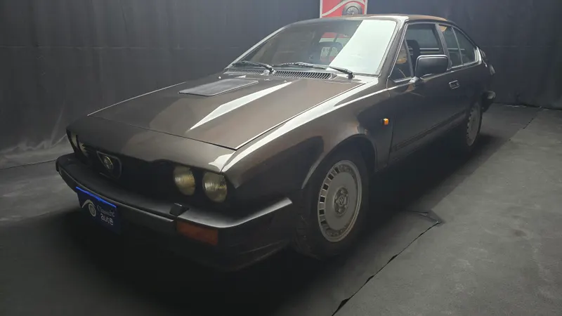 Alfa Romeo Alfetta GTV 6 TETTO APRIBILE certificata ASI con C.R.S. 18