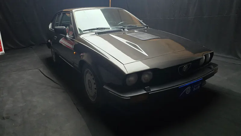 Alfa Romeo Alfetta GTV 6 TETTO APRIBILE certificata ASI con C.R.S. 4