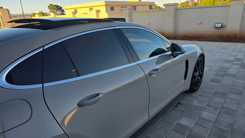 Porsche Panamera 4S e-hybrid automatico 38