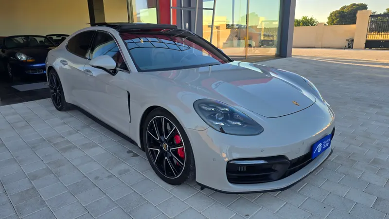 Porsche Panamera 4S e-hybrid automatico 36