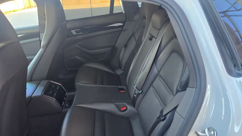 Porsche Panamera 4S e-hybrid automatico 10