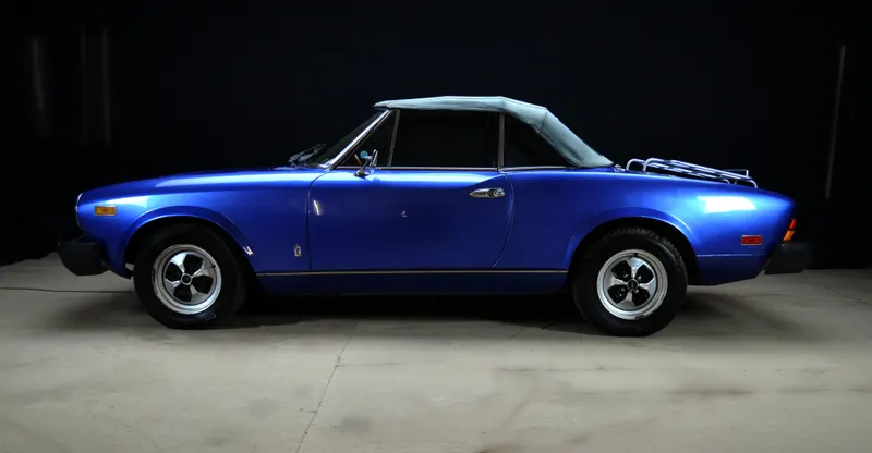 Fiat 124 Sport Spider Pininfarina 2.0 anno 1980 certificata ASI con C 7