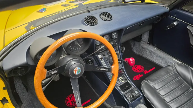 Alfa Romeo Spider Veloce 2.0 cc certificata ASI con C.R.S. 21