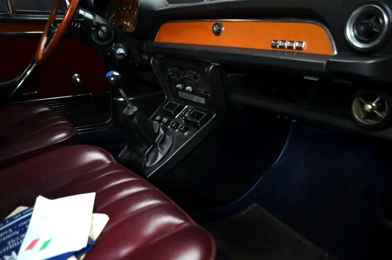 Lancia 2000 Coupè, anno 1972, certificata ASI 15