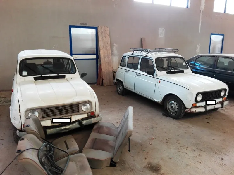Renault 4 funzionanti con ricambi a corredo (3 in blocco) 4