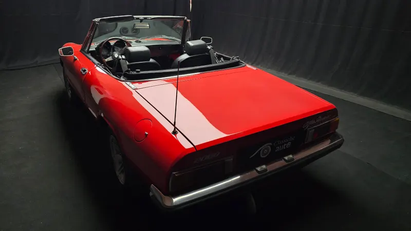 Alfa Romeo Spider Veloce 2.0 cc anno 1982 certificata ASI con C.R.S. 4