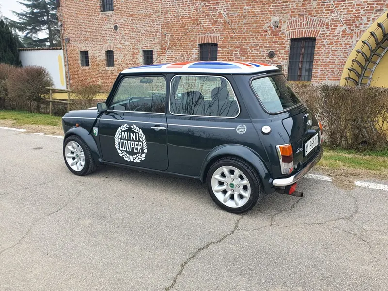 Mini Cooper 1300 4