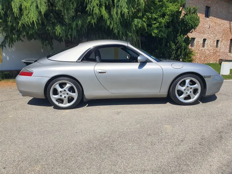 Porsche 996 carrera 2 15