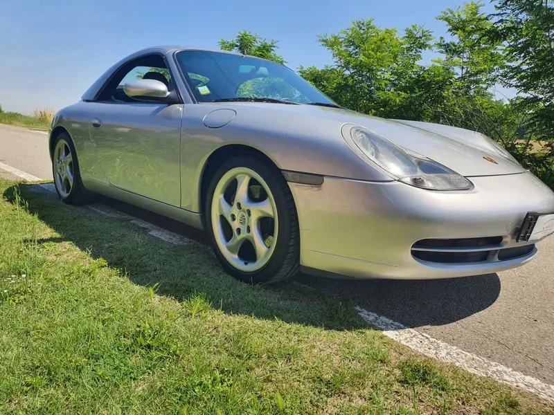 Porsche 996 carrera 2 10