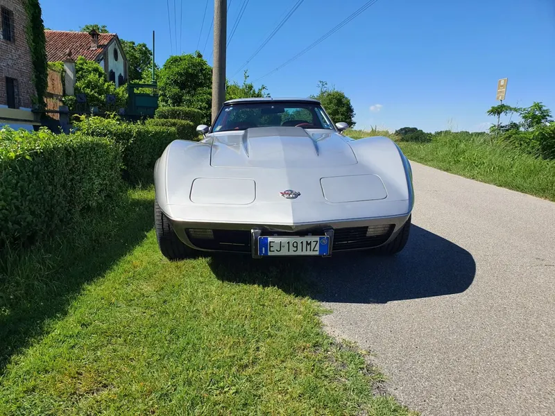 Chevrolet Corvette 4