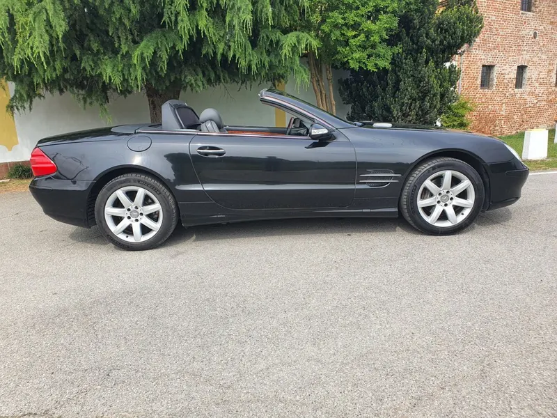 Mercedes-Benz 350 SL 14