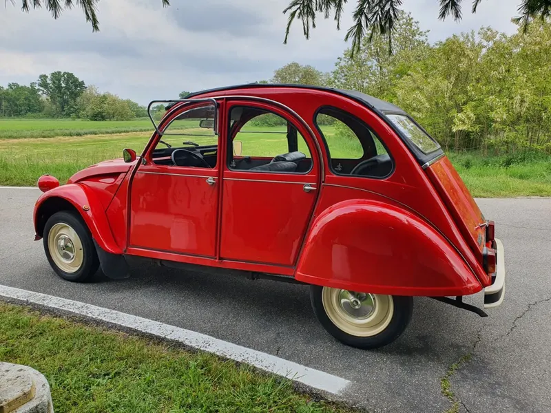 2 CV 9