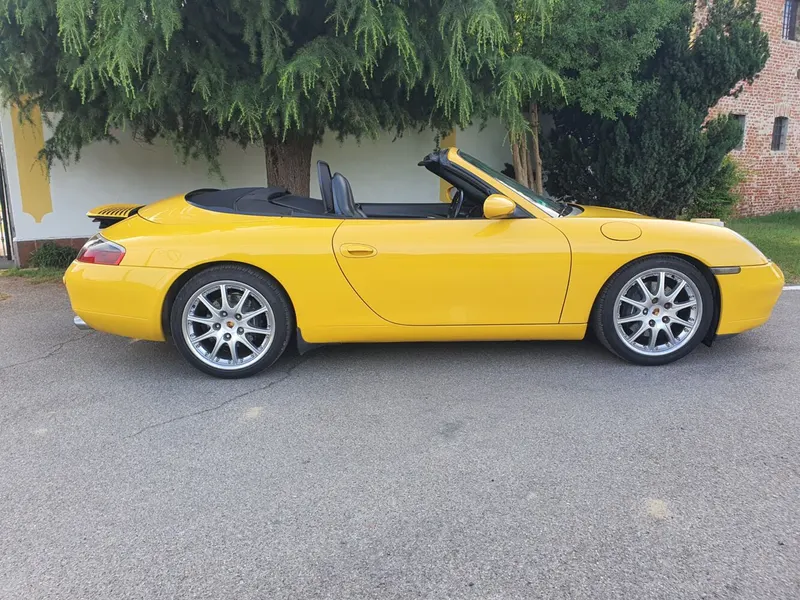 Porsche 996 carrera 2 17