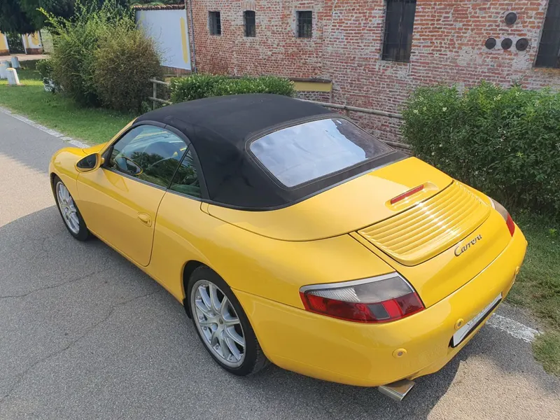 Porsche 996 carrera 2 10