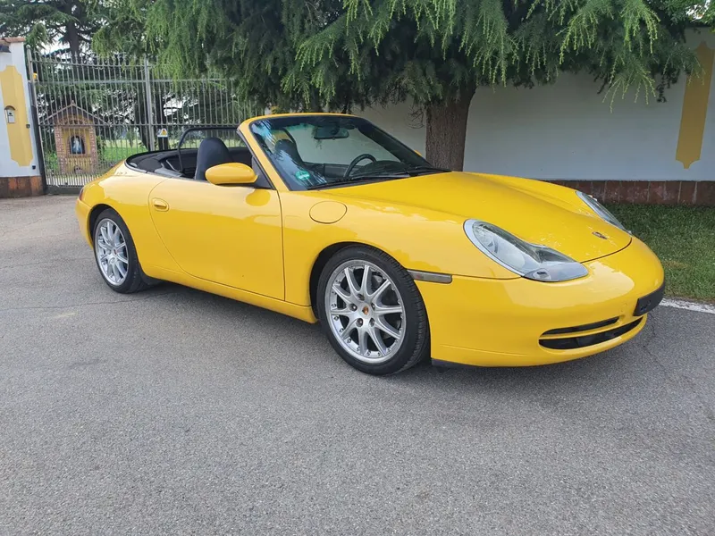 Porsche 996 carrera 2 16
