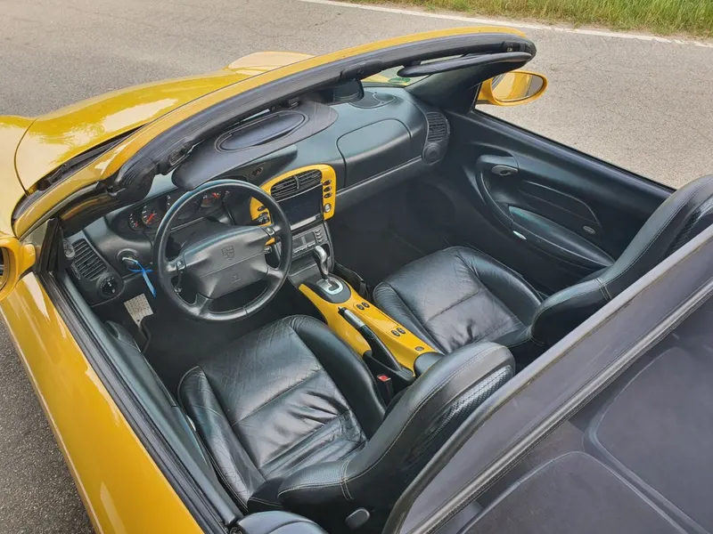 Porsche 996 carrera 2 26