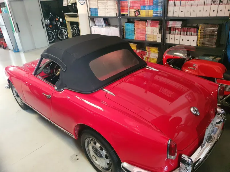 Alfa Romeo Giulietta Spider 7