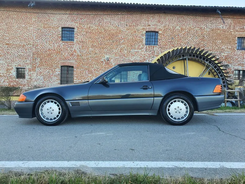 Mercedes-Benz 300 SL 2