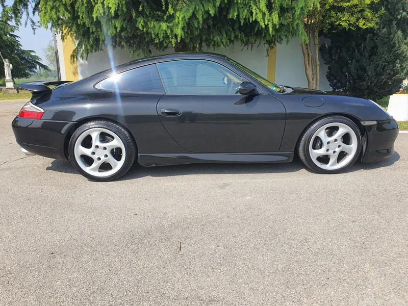 Porsche 996 carrera 2 11