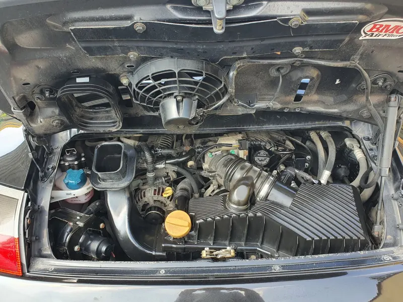 Porsche 996 carrera 2 33