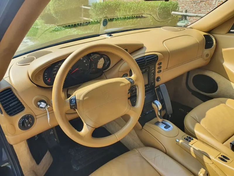 Porsche 996 carrera 2 19