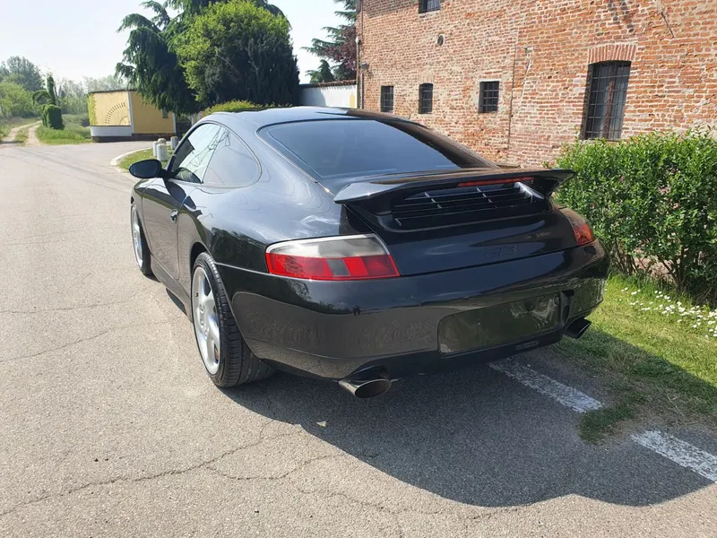 Porsche 996 carrera 2 4
