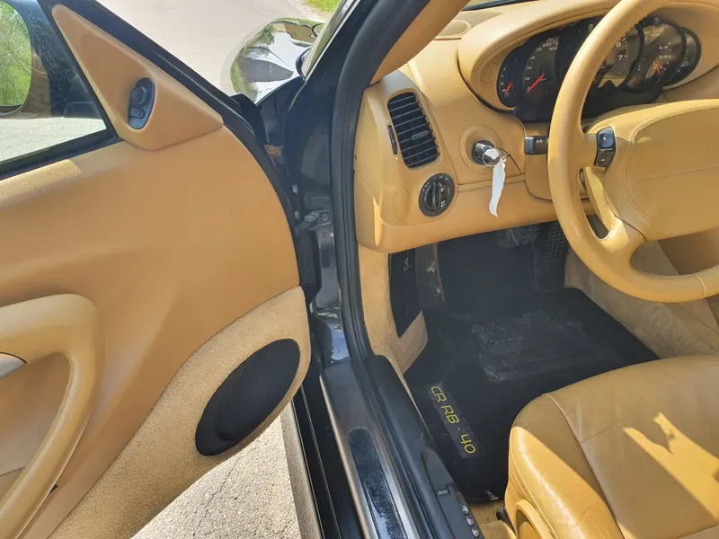 Porsche 996 carrera 2 23