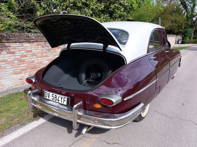 Super Eight Saloon del 1949 20