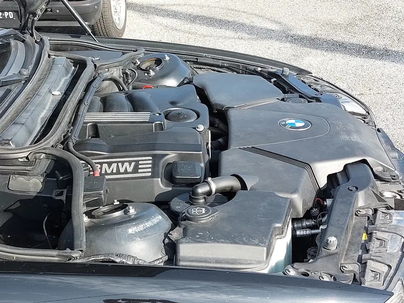 BMW 318i Cabriolet del 2001 (modello E 46) 25
