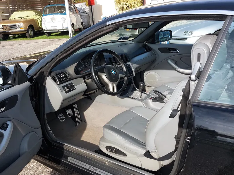 BMW 318i Cabriolet del 2001 (modello E 46) 7