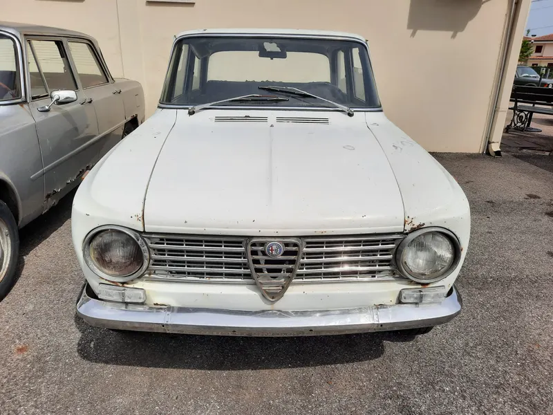 Alfa Romeo Giulia 1300 TI del 1966 2