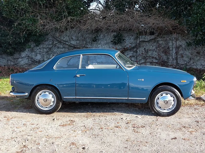 Alfa Romeo Giulia 1600 Sprint del 1964 10