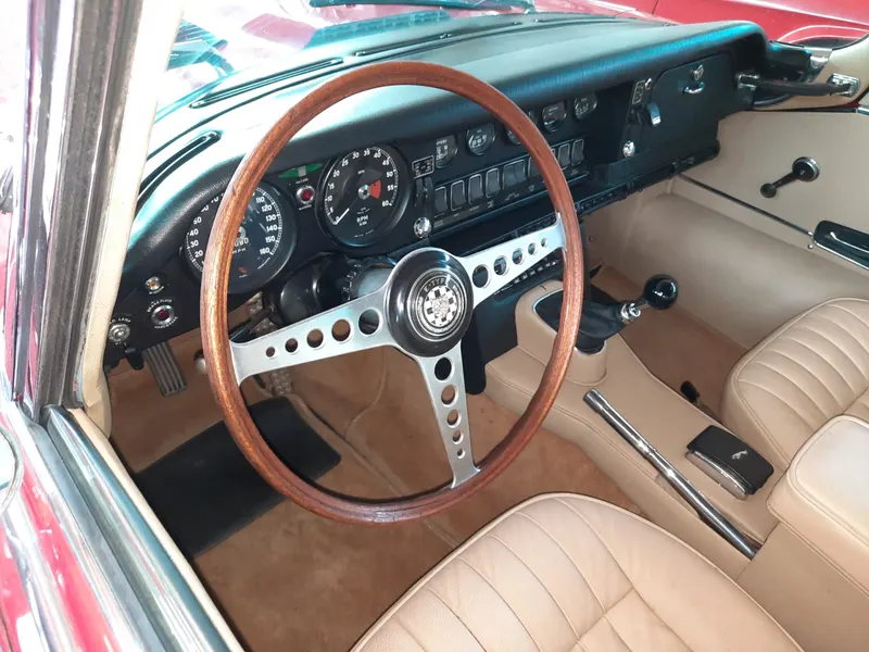 Jaguar E Type 4200 Coupè del 1969 7