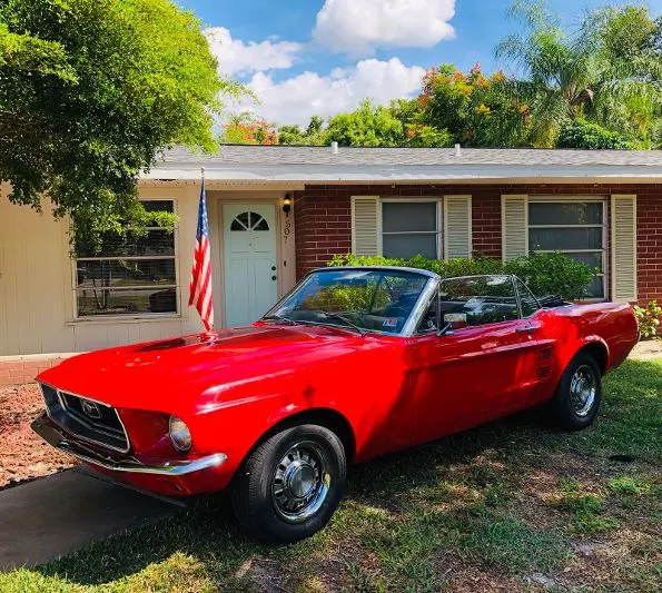 Ford Mustang Cabrio anno 1967 2