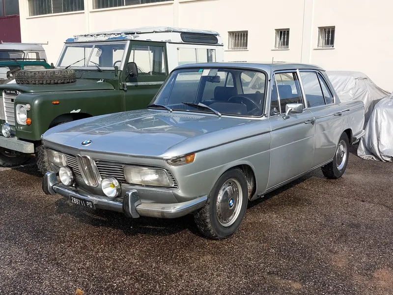BMW 2000 Berlina del 1971 4