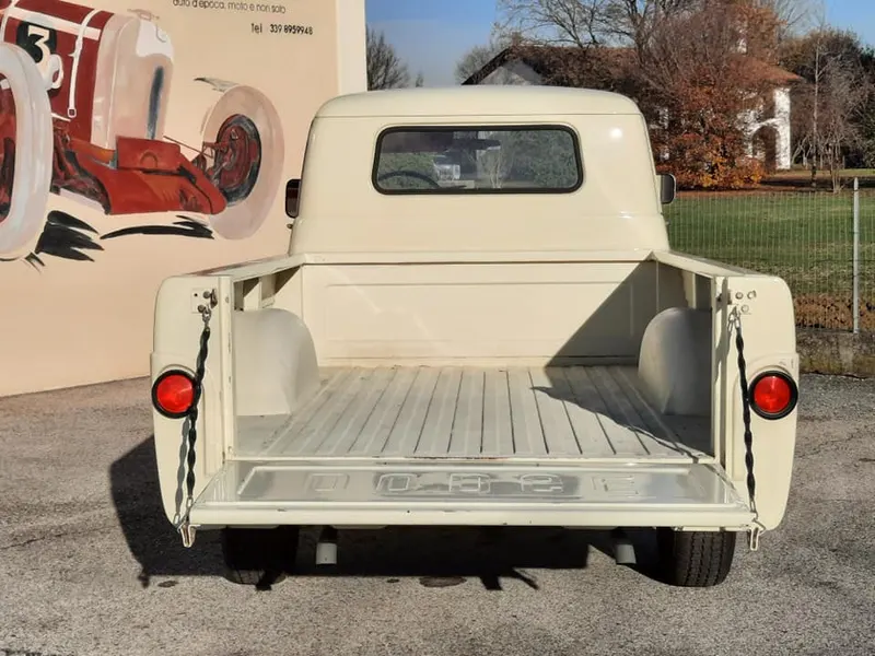 Dodge 3100 Apache del 1959 7