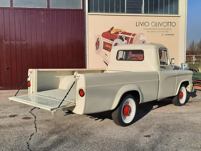 Dodge 3100 Apache del 1959 8