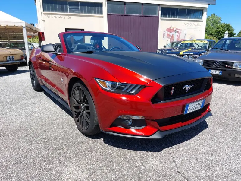 Ford Mustang Convertibile del 2017 2